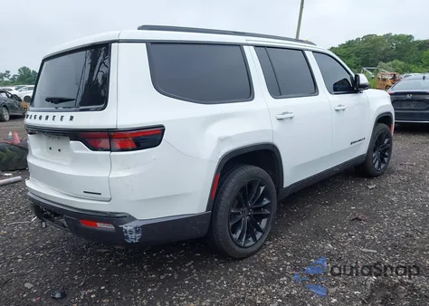 2022 Jeep Wagoneer Series Iii 4X4 z USA, uszkodzony, nr VIN 1C4SJVDT7NS108120